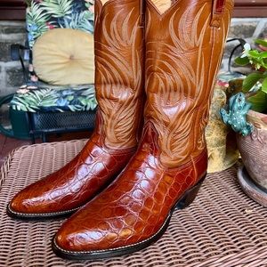 Stunning Vintage Nocona American Alligator Flank Cowboy Boots